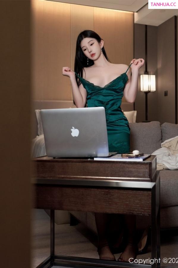 周于希dummy  [XiuRen]高清写真图 2023.06.30 No.7009 周于希Sally 心愿旅拍第42张图片